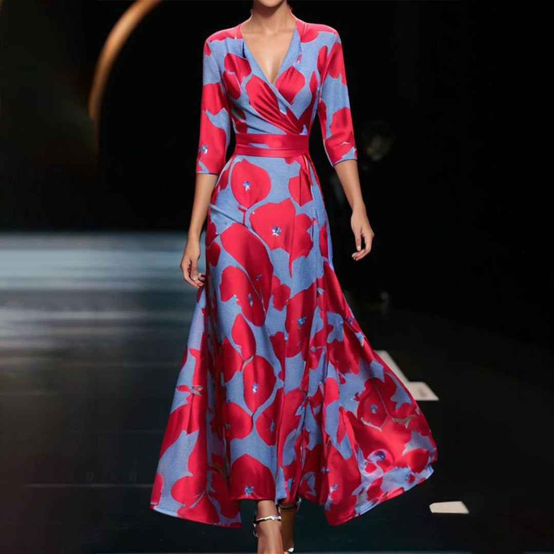 Avryl | Kleid mit V-Ausschnitt