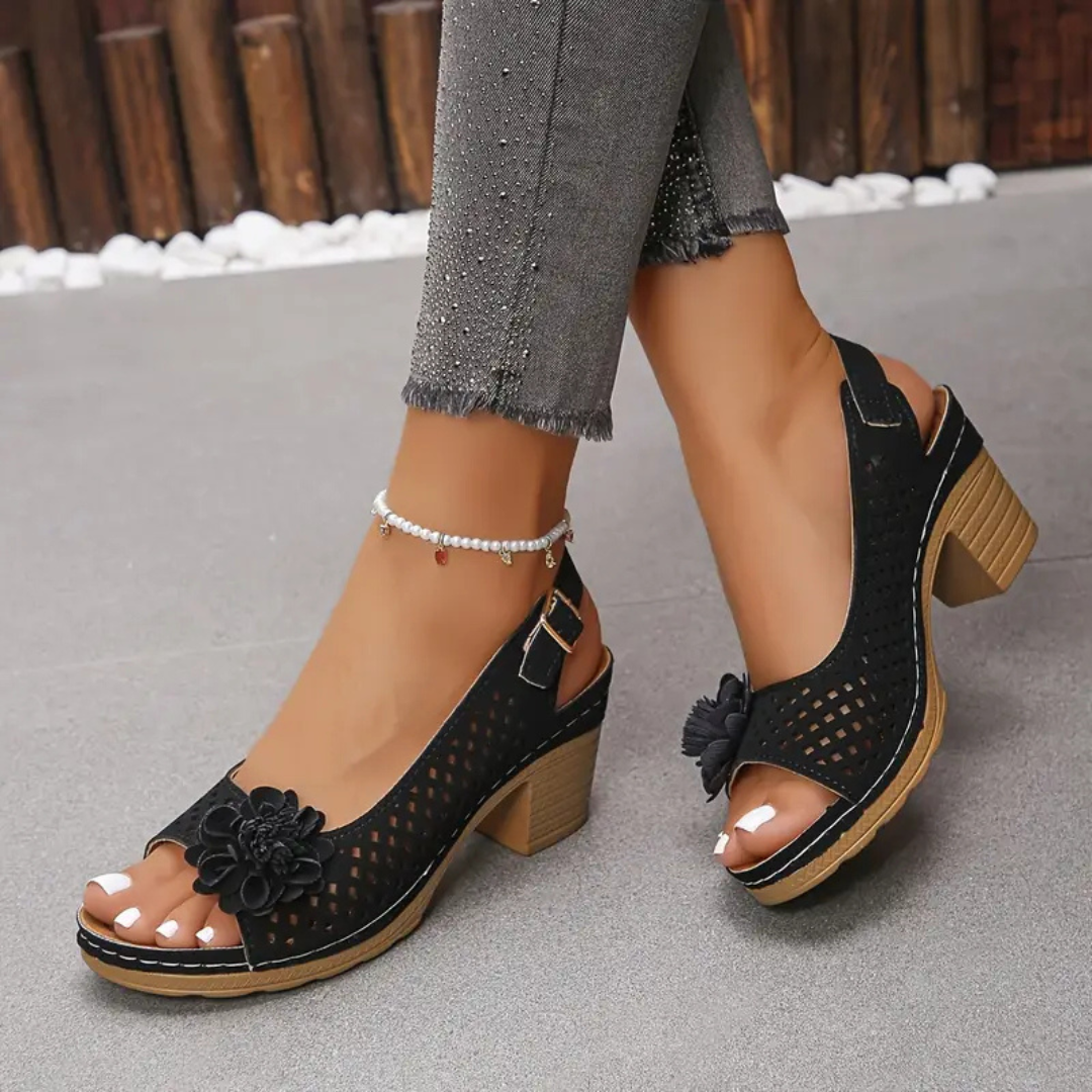 Laura | Leichte Bequeme Orthopädische Sandalen