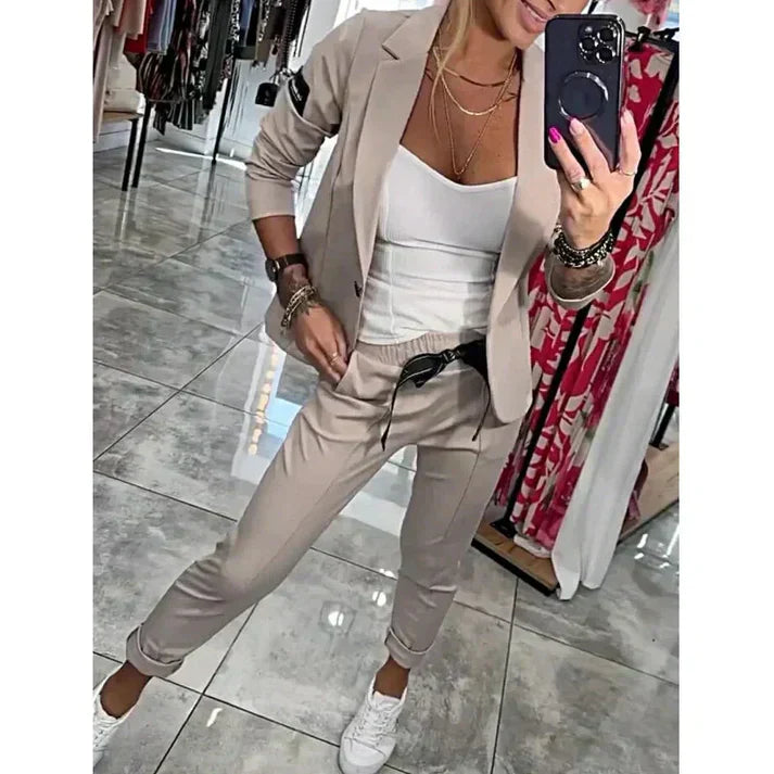 Lena | Moderner Lässiger Chic Blazer-und-Hosen-Set