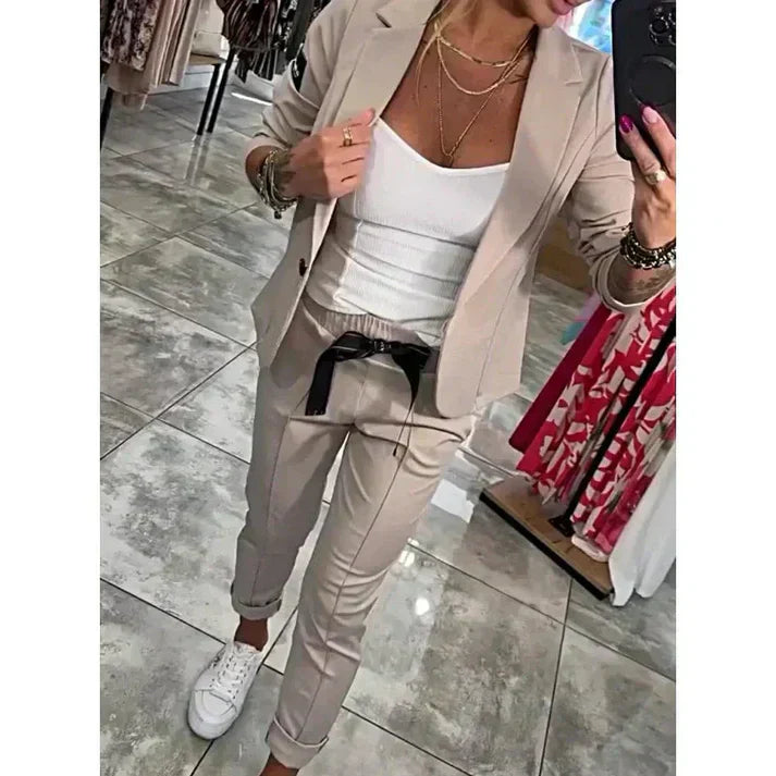 Lena | Moderner Lässiger Chic Blazer-und-Hosen-Set