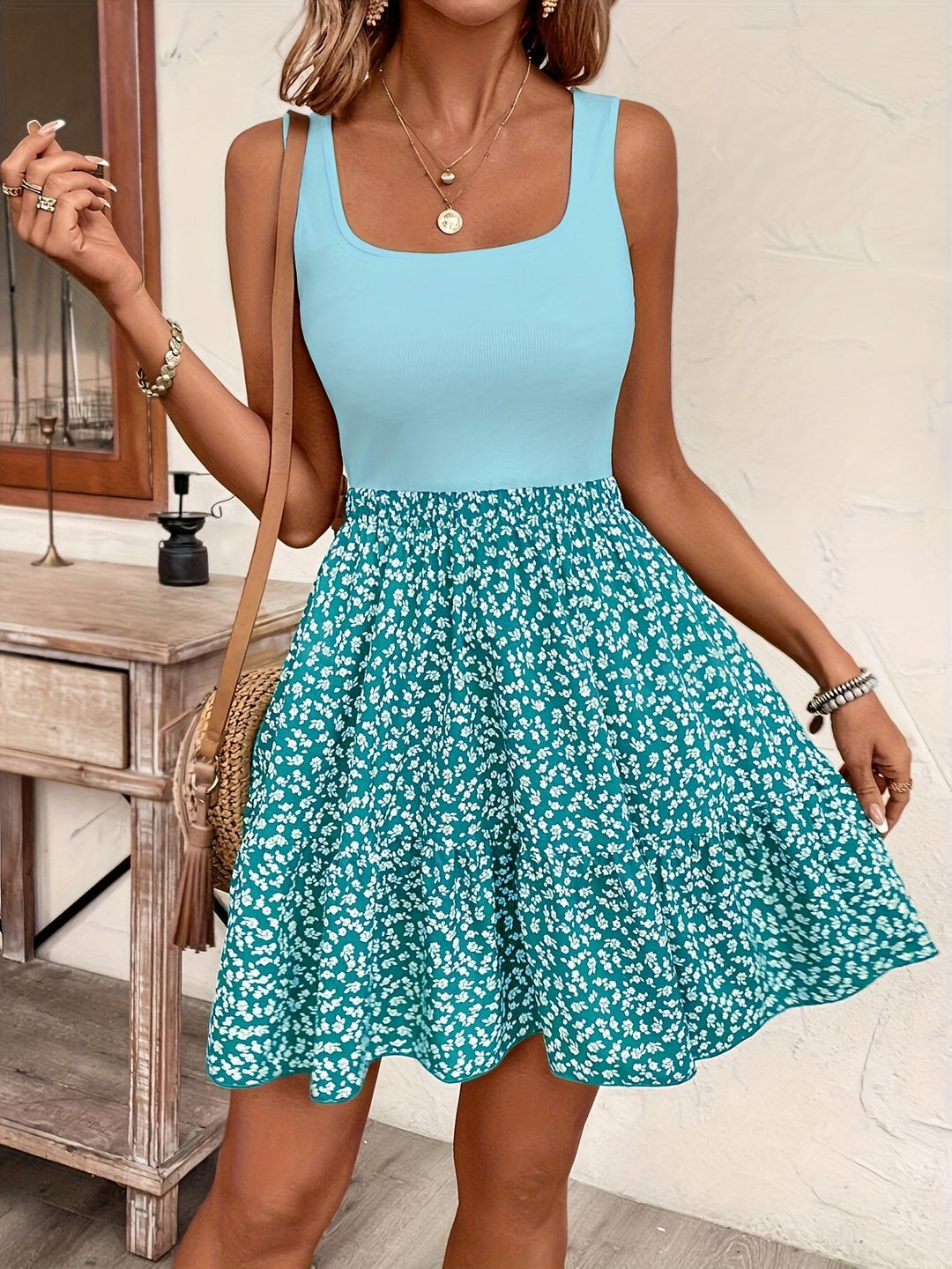 Yesha | Elegantes, von Frankreich inspiriertes Kleid