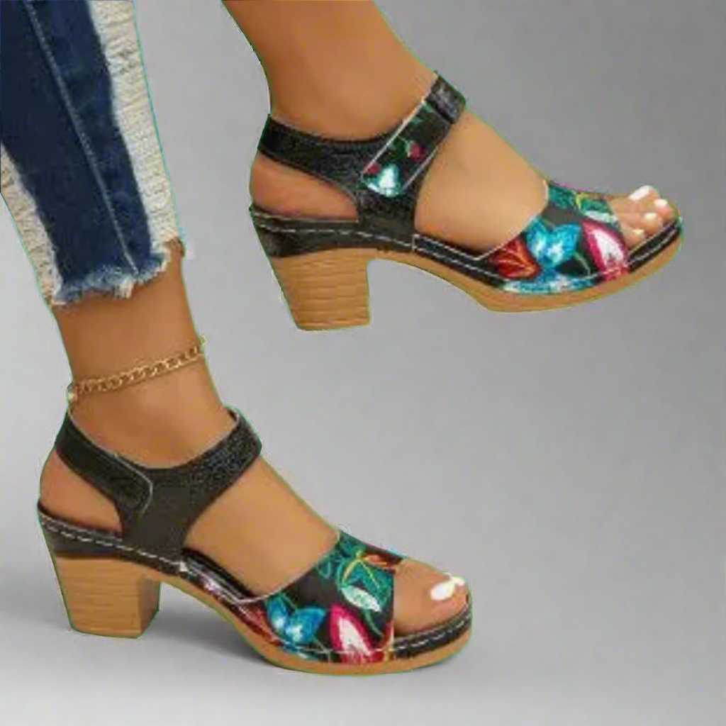 Loisa | Sandalen mit Blumenmuster und offener Spitze