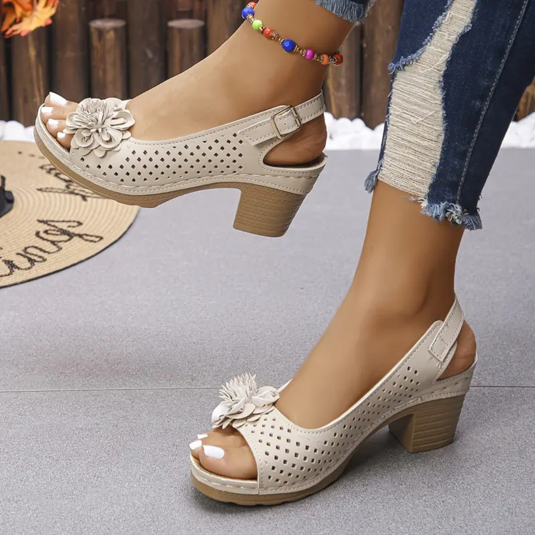Laura | Leichte Bequeme Orthopädische Sandalen