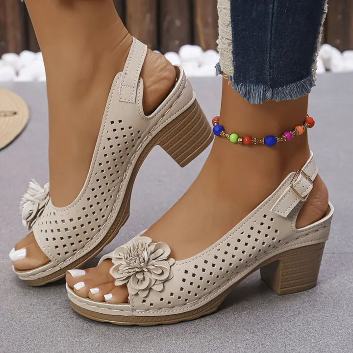 Laura | Leichte Bequeme Orthopädische Sandalen