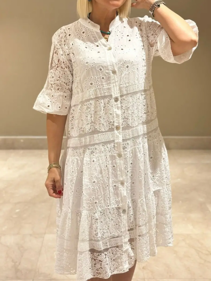 Inga | Kleid mit Stickerei und Knopfleiste