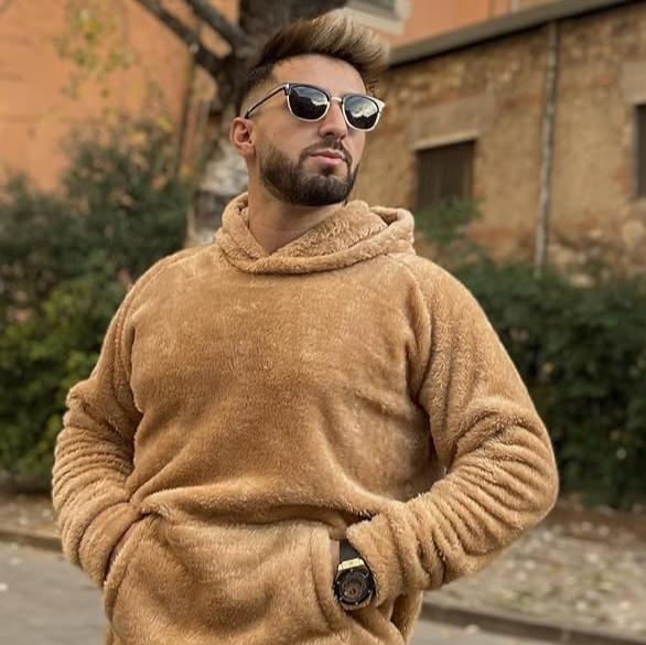 Karlo | Stylischer Hoodie für Herren