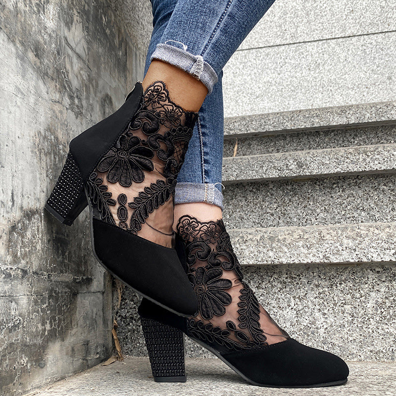 Arisbeth | Elegante Sommer-Spitzenpumps