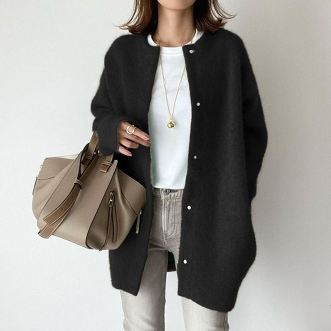 Alethea | Warme und elegante Strickjacke