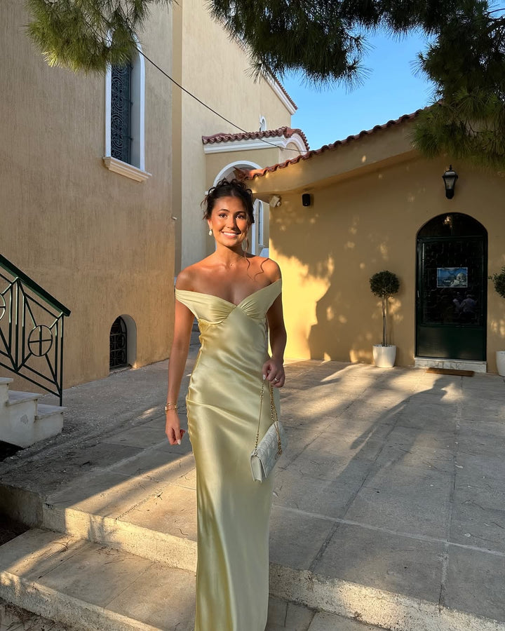 Liebe | Trägerloses Abendkleid mit schulterfreiem Design