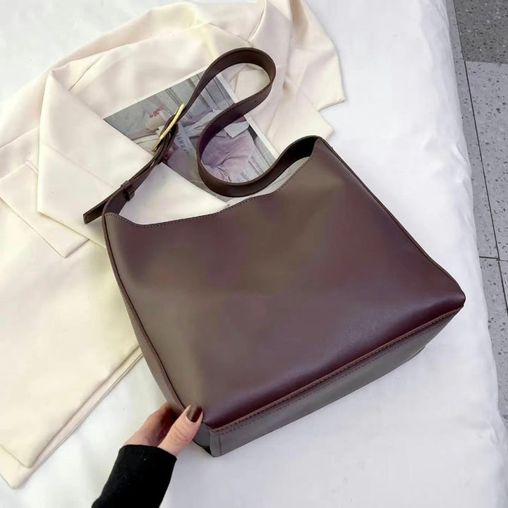 Jessa | Moderne Umhängetasche mit Beutel