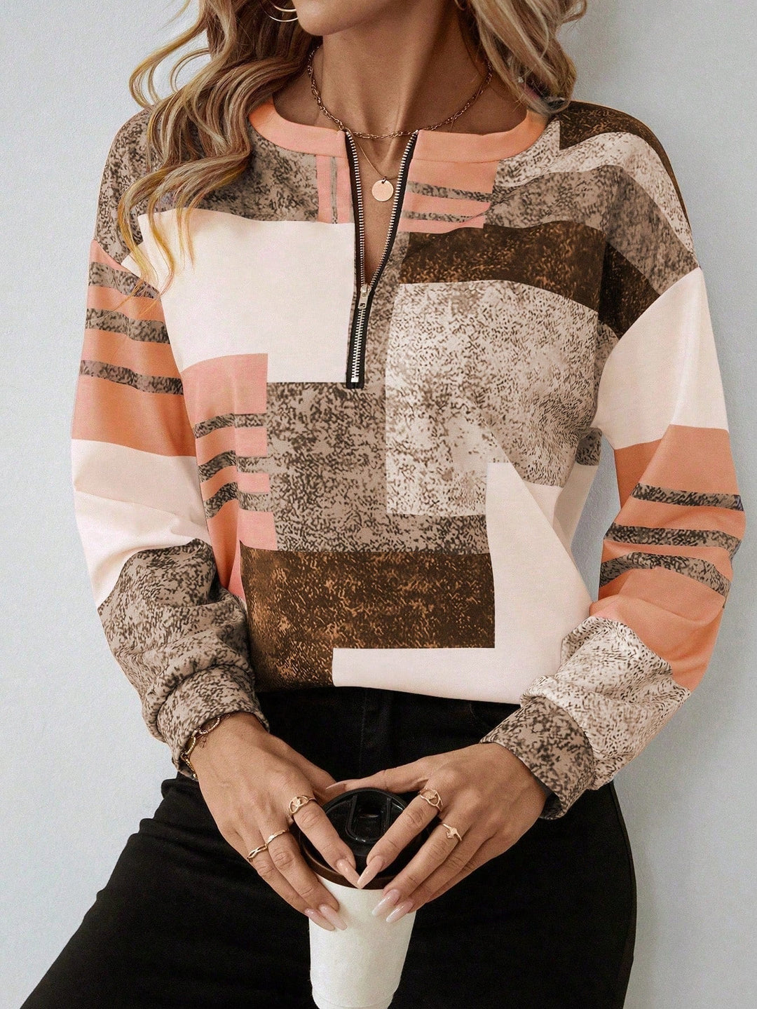 Kamiyah | Schickes, von Vintage inspiriertes Sweatshirt
