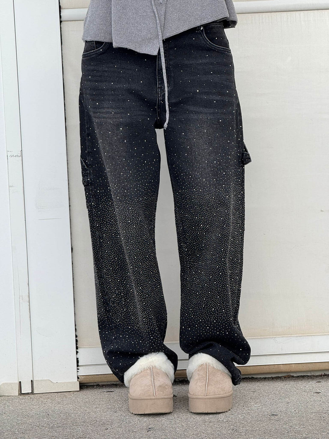 Violet | Hochtaillierte Hose mit weiten Beinen und Knopftaschen