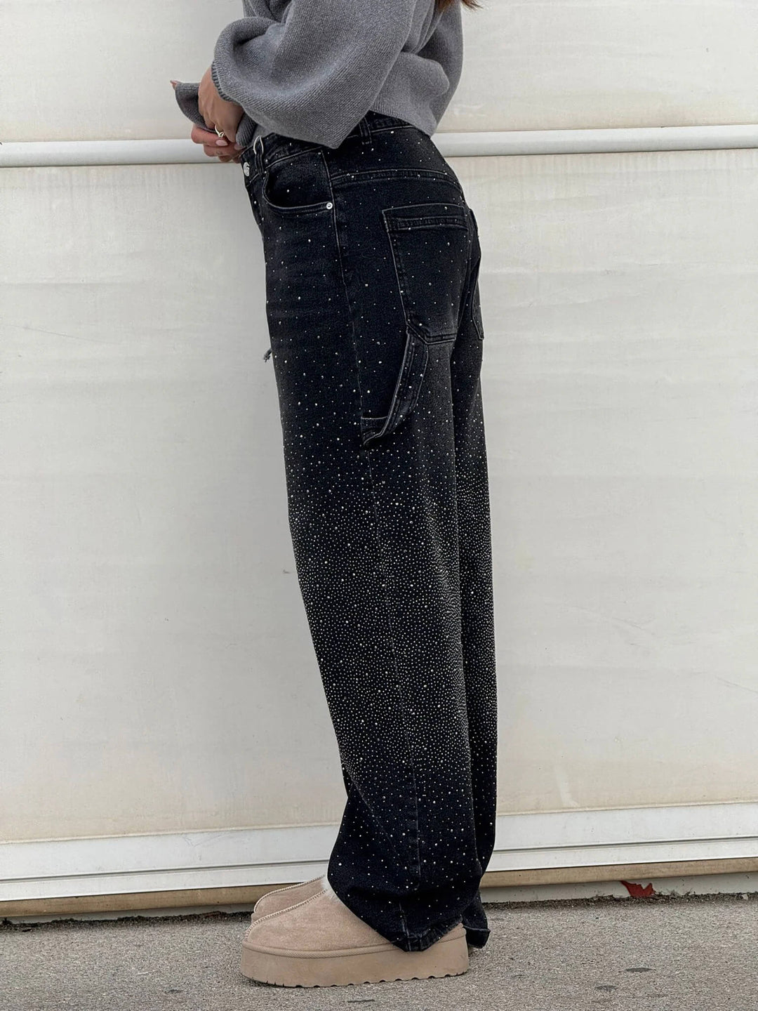 Violet | Hochtaillierte Hose mit weiten Beinen und Knopftaschen