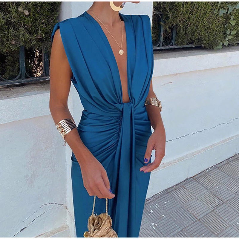 Azaria | Abendkleid mit tiefem Ausschnitt