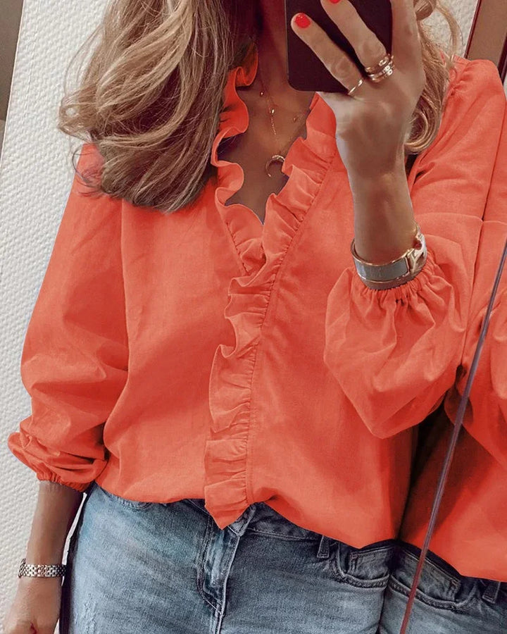 Saanvi | Feminine Bluse mit verspielten Rüschen