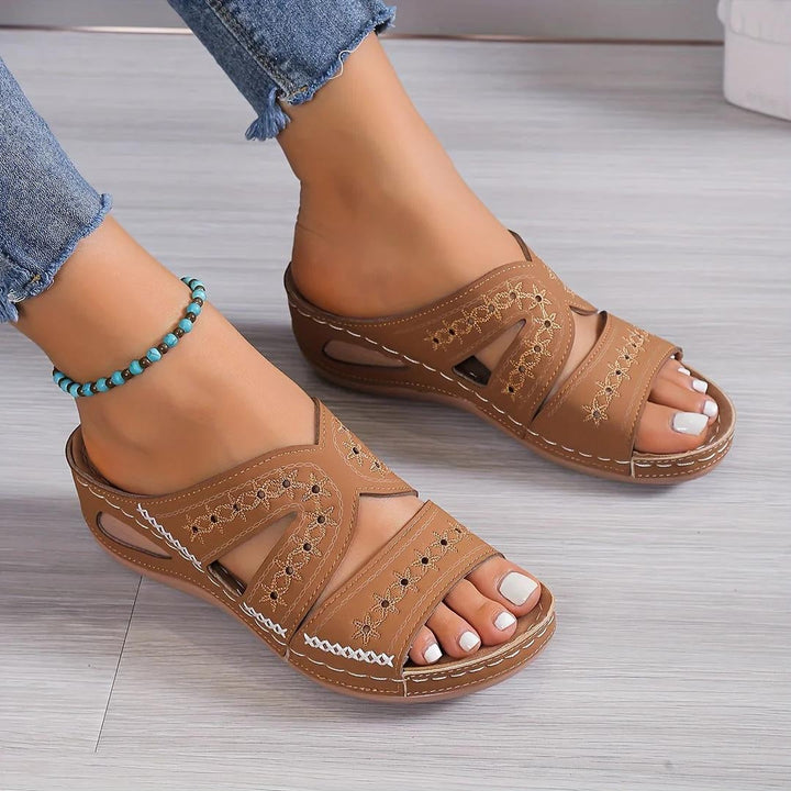 Gunda  | Orthopädische & Rutschfeste Sandalen