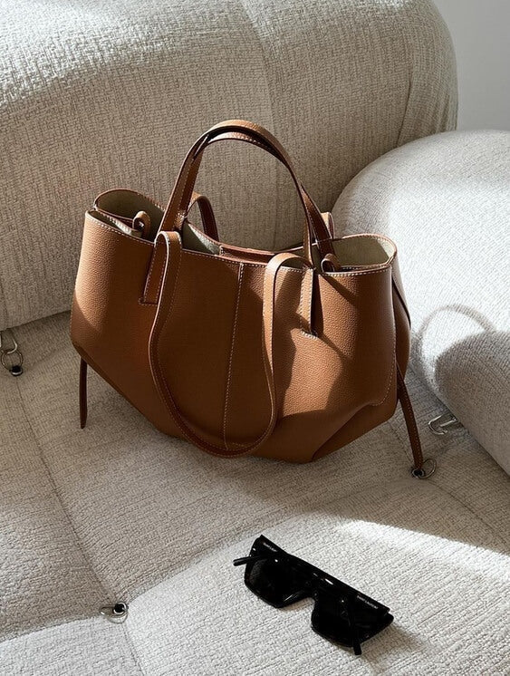 Emerie | Elegante Tragetasche mit seitlicher Raffung