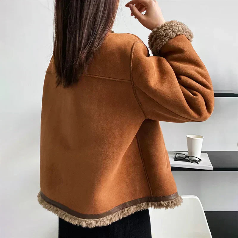 Rosalie | Elegante Winter Knopfjacke
