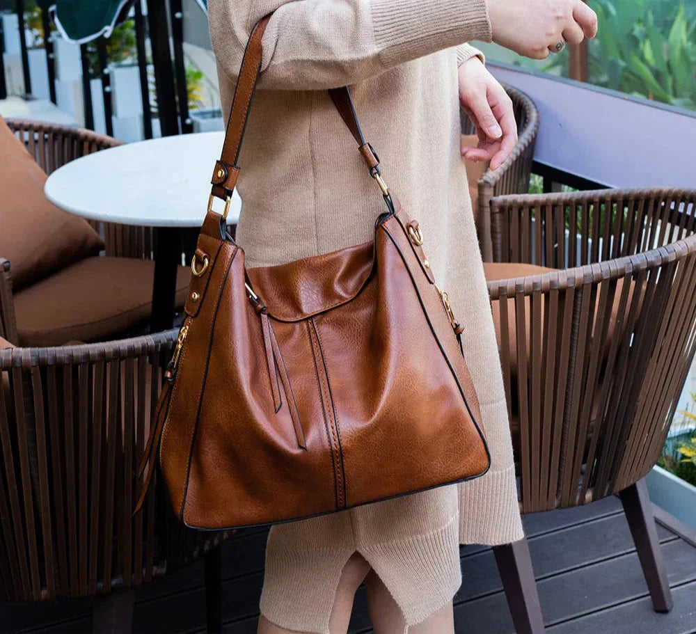 Karrie | Lässige Hobo-Tasche