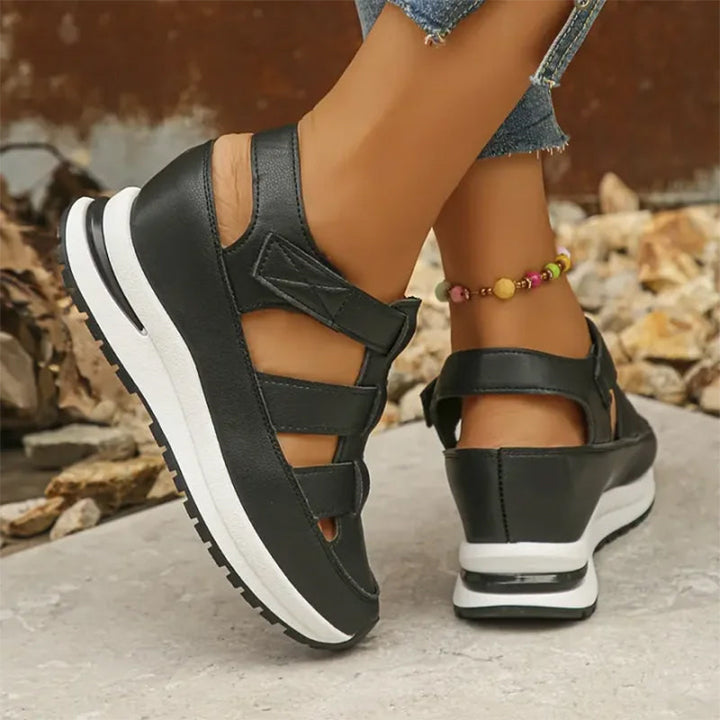 Bettina | Urban Sandalen mit geschlossener Zehenpartie