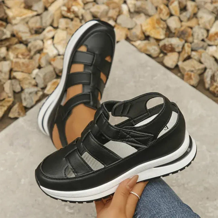 Bettina | Urban Sandalen mit geschlossener Zehenpartie